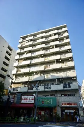 クレール八重洲通りビルの外観