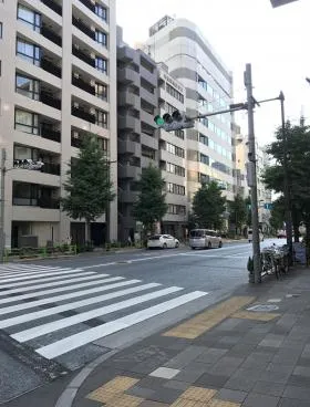 クレール八重洲通りビルの外観
