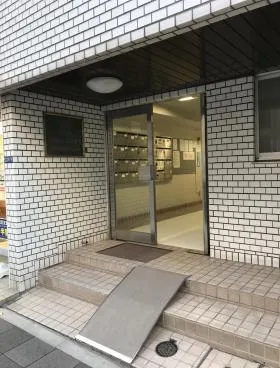日興パレス日本橋の外観