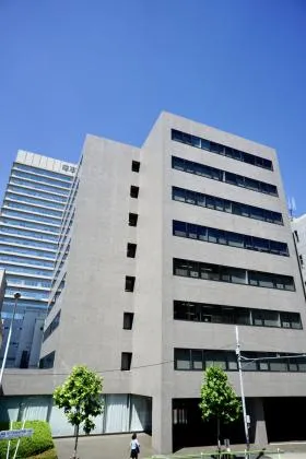 フロンティア御成門(NP御成門)ビルの外観