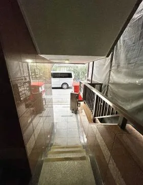 メールビルの外観
