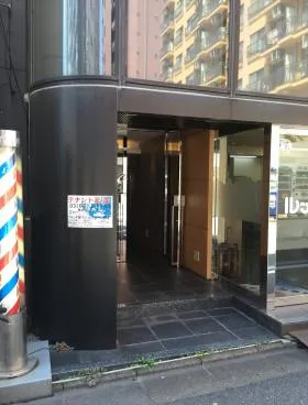 ウィンド新川ビルの外観