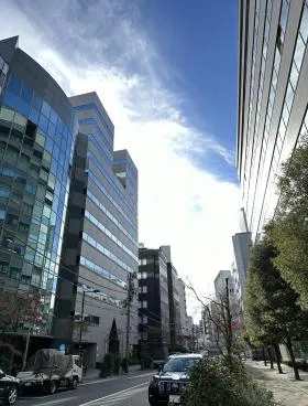 更科ビルの外観