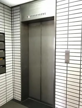 銀座竹葉亭ビルの外観