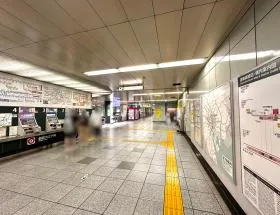 都営大江戸線「築地市場駅」