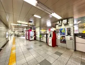都営大江戸線「築地市場駅」