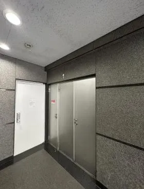 銀座中央ビルの外観