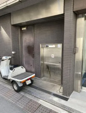 銀座KMビルの外観