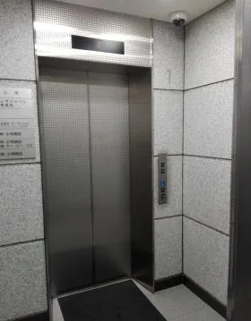 小寺ビルの外観