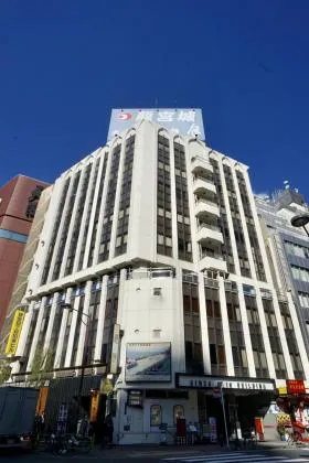 銀座8丁目10番ビルの外観