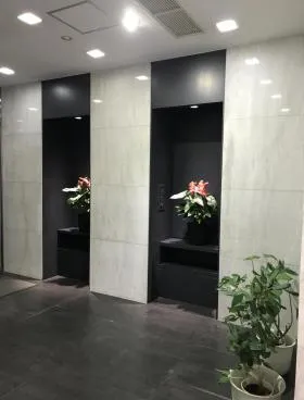 内山ビルの外観