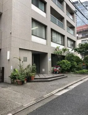南山ビルの外観