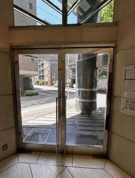 アド京橋ビルの外観