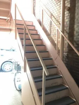 栄ビルの外観