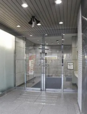 秋葉原鴻池ビルの外観
