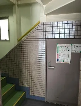 川島ビルの外観