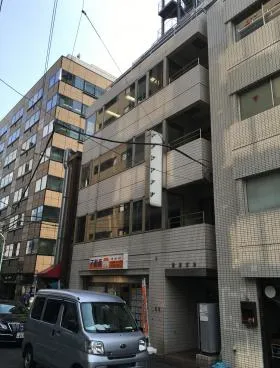 小伝馬町岩並ビルの外観