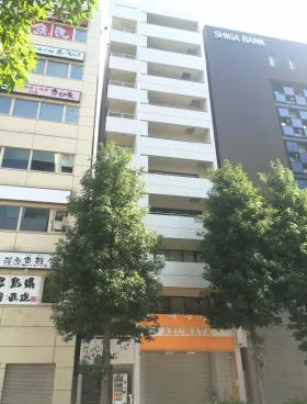 東屋ビルの外観
