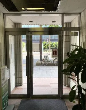 サンコー・フジスター共同ビルの外観