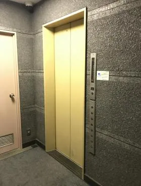 柿澤ビルの外観