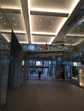丸の内ビルディングの外観