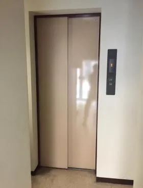 正木ビルの外観