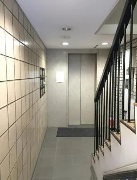 松屋ABCビルの外観