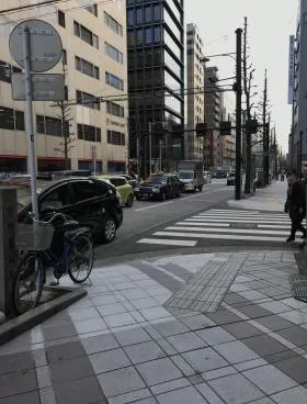 鳳ビルの外観