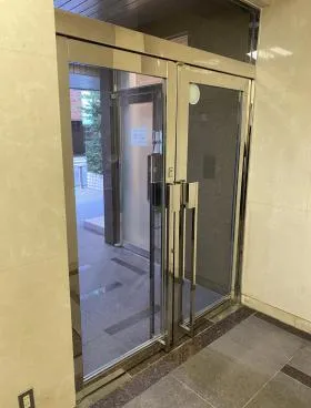 パインランドビルの外観