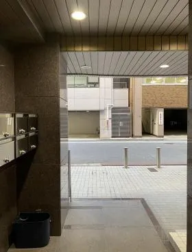 パインランドビルの外観