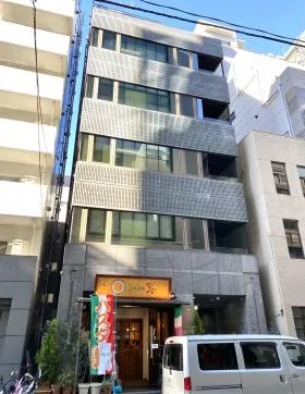 パールビルの外観