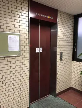 スリーピー日本橋ビルの外観