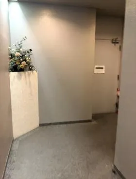 オーチュー小網町ビルの外観