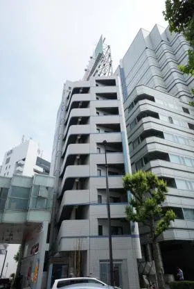 アオバビルの外観