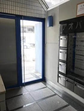 アオバビルの外観
