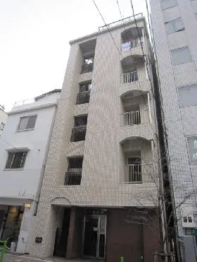 小島ビルの外観