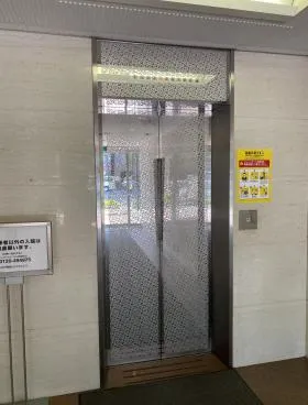 東京海苔会館ビルの外観