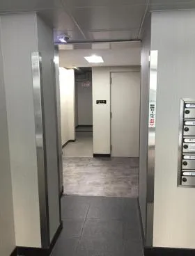 油商会館ビルの外観