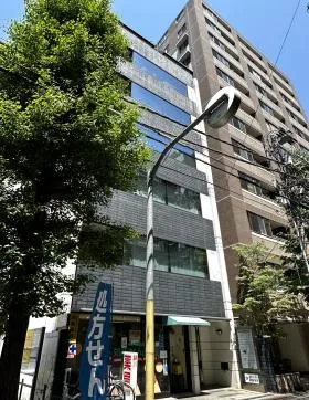 ルート蛎殼町ビルの外観
