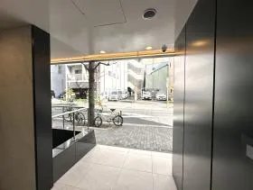日本橋人形町プレイス(旧:日本橋岡村ビル)ビルの外観