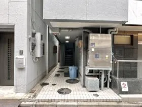 日本橋人形町プレイス(旧:日本橋岡村ビル)ビルの外観
