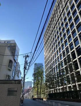氷川パークビルの外観