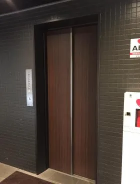 第3カネタツビルの外観