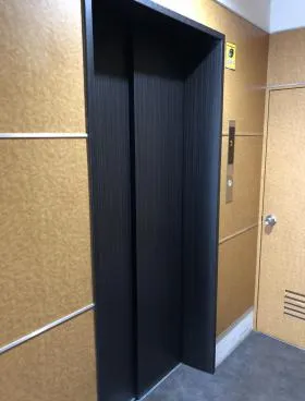 塩部ビルディングの外観