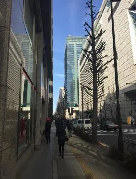 新日石ビルの外観