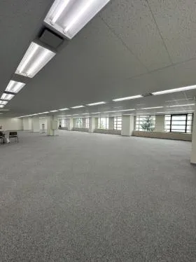 新日石ビルの外観