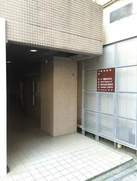 飯田ビルの外観