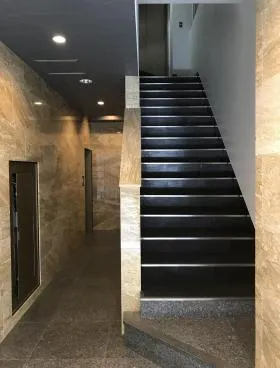 安和宝町ビルの外観
