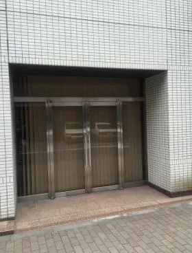 村中ビルの外観