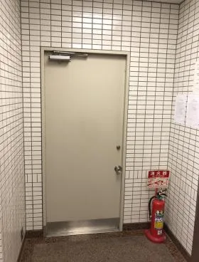 村中ビルの外観
